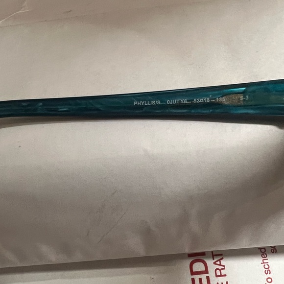 Kate spade sunglasses - Picture 3 of 3